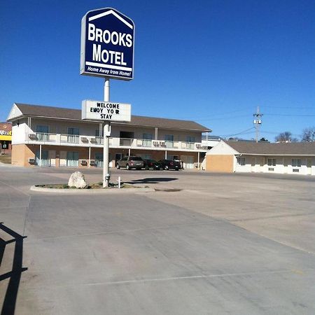 Brooks Motel Norton Bagian luar foto
